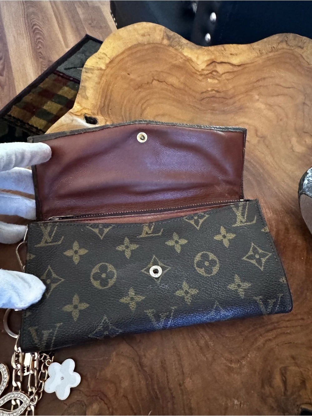 Just in 🔥 Vintage Louis Vuitton Monogram Bifold Long Wallet Brown/converted - Picture 8 of 15